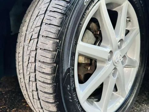 Used 2014 Toyota Prius C Four image 15