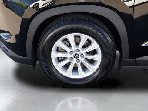 Certified 2024 Toyota Grand Highlander FWD image 3