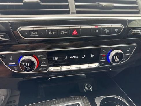 Used 2019 Audi Q7 3.0T Premium Plus w/ Premium Plus Package AWD/4WD image 17