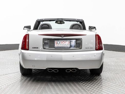 Used 2007 Cadillac XLR RWD image 6