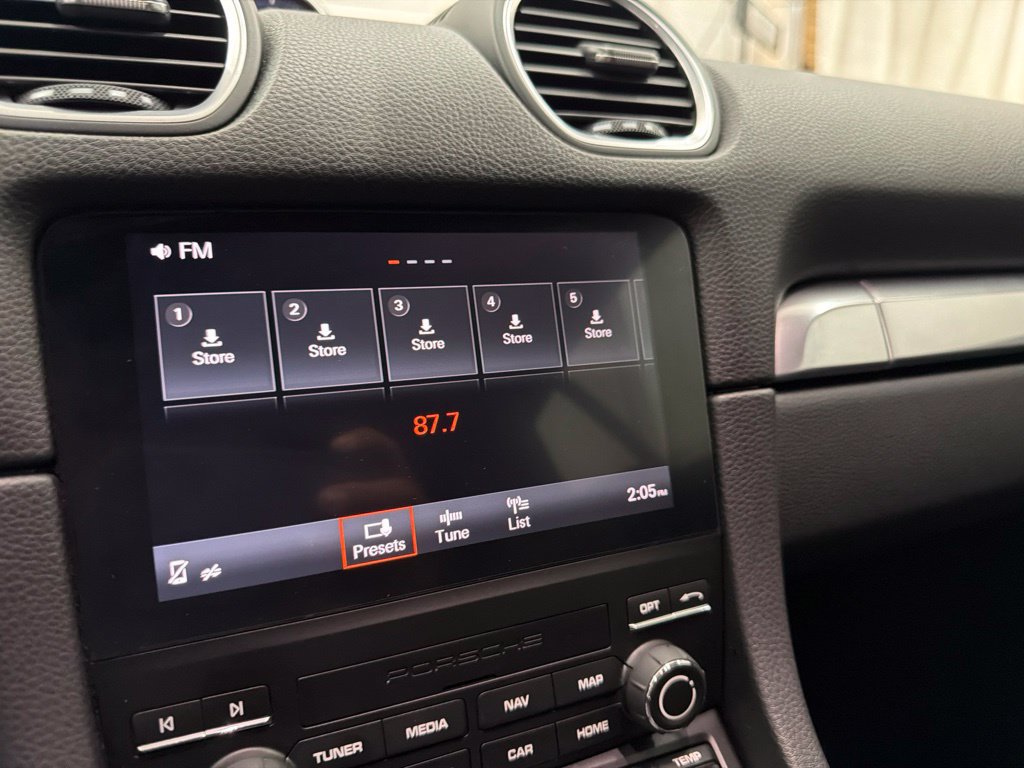 Used 2025 Porsche 718 Cayman RWD image 19