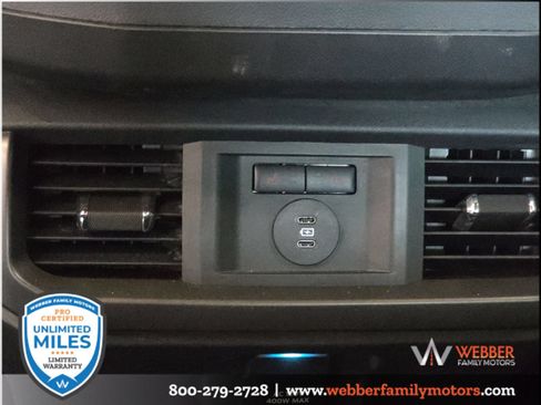 Used 2025 Ford F150 Lariat w/ Equipment Group 502A High AWD/4WD image 16