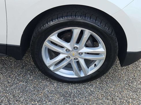 Used 2018 Chevrolet Equinox Premier AWD/4WD image 10