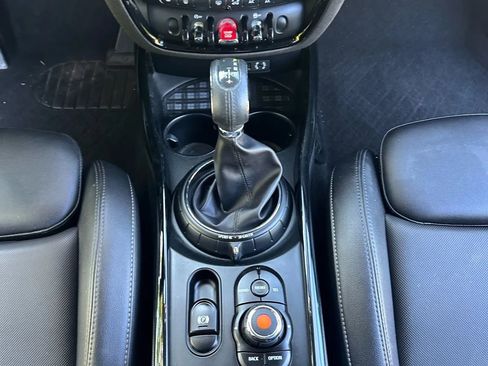 Used 2016 MINI Cooper Clubman image 29