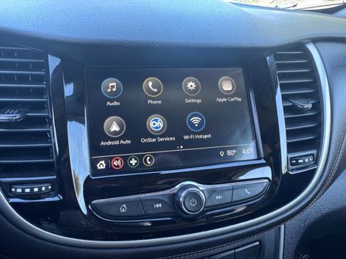 Used 2018 Chevrolet Trax LT image 17