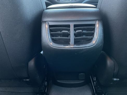 Used 2024 Chevrolet Malibu LT image 17