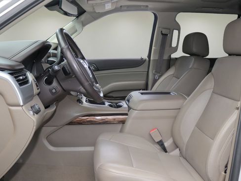 Used 2019 GMC Yukon XL SLT w/ Open Road Package RWD image 11