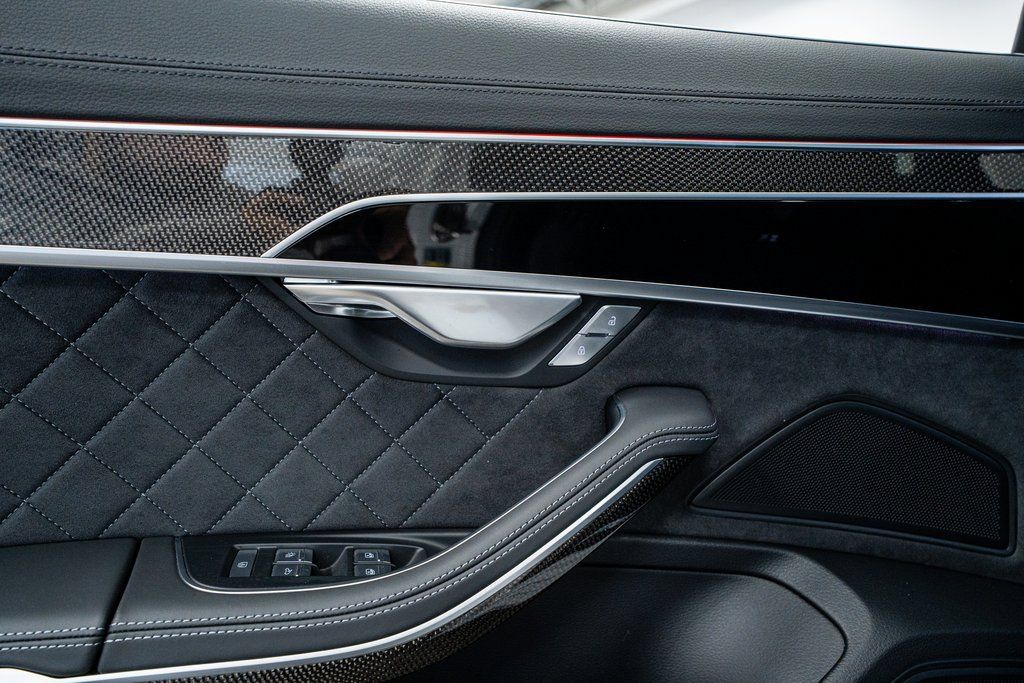 Used 2023 Audi S8 AWD/4WD image 51