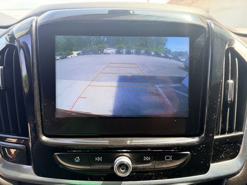 Used 2019 Chevrolet Traverse LT w/ LPO, Floor Liner Package AWD/4WD image 21