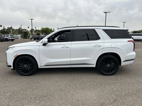 Used 2024 Hyundai Palisade Calligraphy AWD/4WD image 3