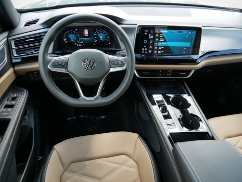 New 2026 Volkswagen Atlas Cross Sport SE AWD/4WD image 7