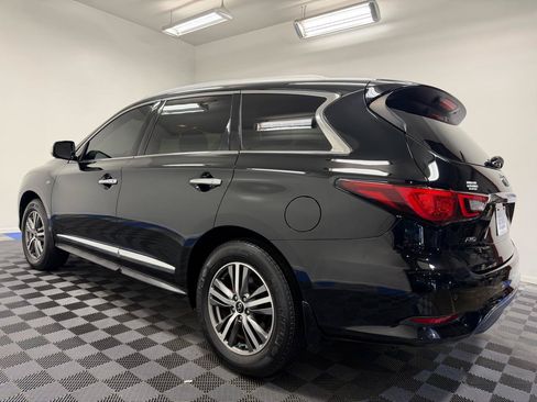 Used 2020 INFINITI QX60 Luxe w/ Essential Package FWD image 11