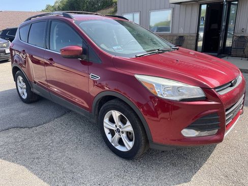 Used 2014 Ford Escape SE w/ Equipment Group 201A AWD/4WD image 2