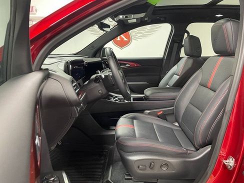 Used 2024 Chevrolet Traverse RS w/ LPO, Floor Liner Package AWD/4WD image 11