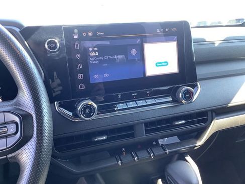 Used 2023 Chevrolet Colorado W/T image 13