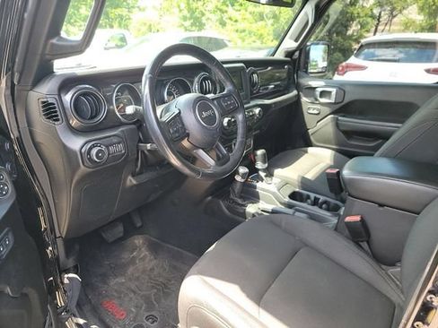 Used 2022 Jeep Wrangler Unlimited Sport AWD/4WD image 9