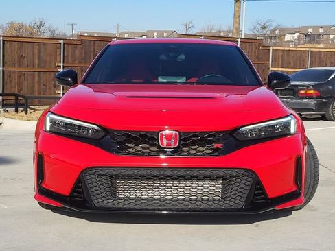 Used 2023 Honda Civic Type R image 2