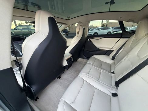 Used 2018 Tesla Model S 75D image 18