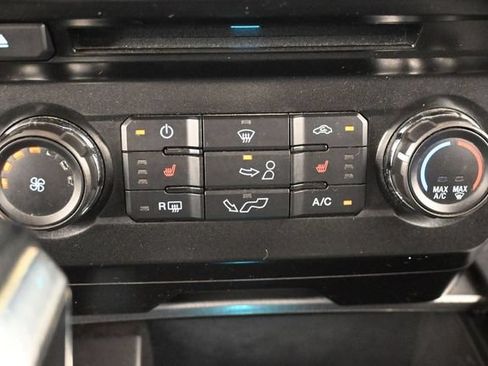 Used 2017 Ford F150 XLT w/ Equipment Group 302A Luxury AWD/4WD image 23