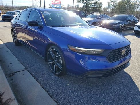 Used 2024 Honda Accord Sport image 3