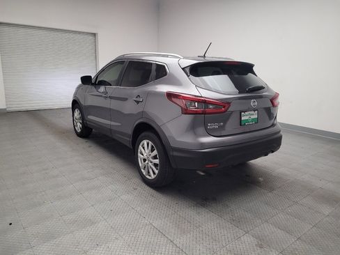 Used 2020 Nissan Rogue Sport SV FWD image 5