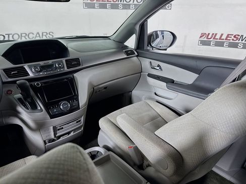 Used 2016 Honda Odyssey SE image 22