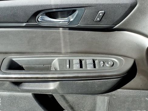 Used 2017 Chevrolet Traverse LT AWD/4WD image 10