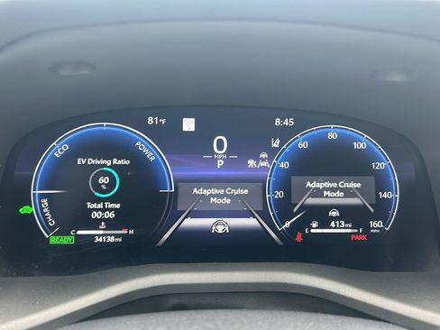 Used 2025 Toyota Camry XLE FWD image 11