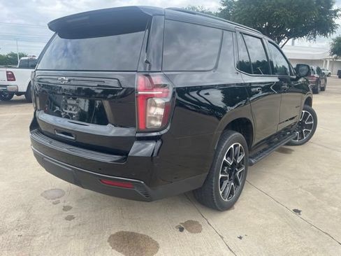 Used 2024 Chevrolet Tahoe Z71 w/ Luxury Package AWD/4WD image 4