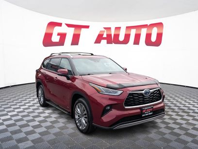 Used 2024 Toyota Highlander Platinum