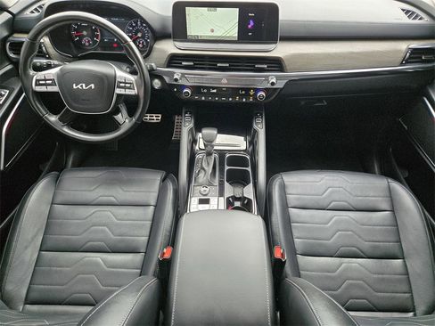 Certified 2022 Kia Telluride SX w/ SX Prestige Package image 5