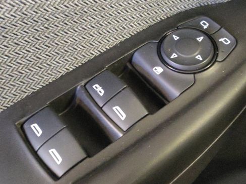 Used 2023 Chevrolet TrailBlazer LS image 27