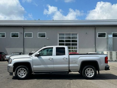 Used 2018 GMC Sierra 1500 SLE w/ SLE Value Package AWD/4WD image 16