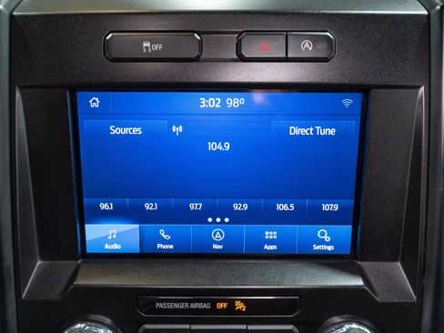 Used 2018 Ford F150 XL w/ Equipment Group 101A Mid AWD/4WD image 17
