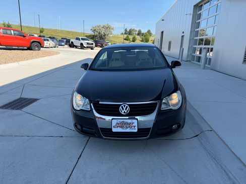 Used 2008 Volkswagen Eos Lux FWD image 12