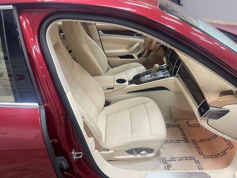Used 2010 Porsche Panamera S RWD image 30