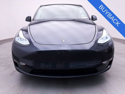 Used 2023 Tesla Model Y Performance AWD/4WD image 11