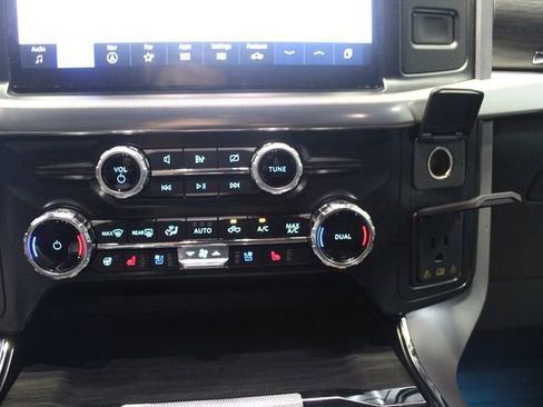 Used 2024 Ford F150 Lariat w/ FX4 Off-Road Package AWD/4WD image 17