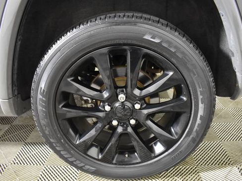 Used 2019 Jeep Grand Cherokee Altitude AWD/4WD image 45