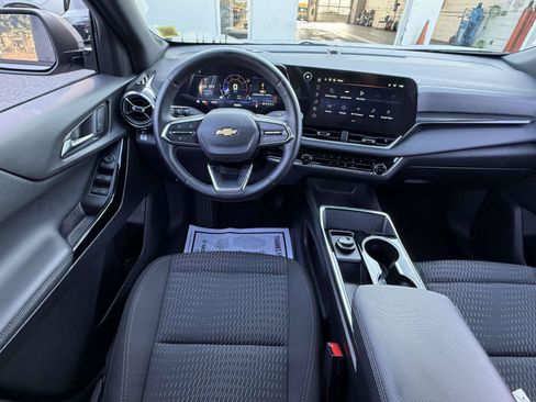 Certified 2026 Chevrolet Equinox LT AWD/4WD image 13