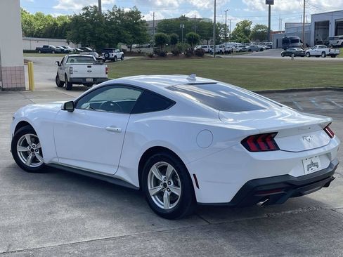 Used 2024 Ford Mustang Coupe RWD image 5