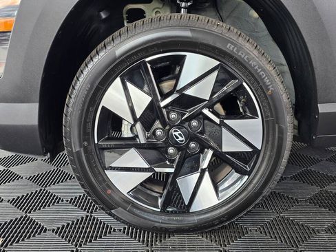 Used 2025 Hyundai Kona SEL AWD/4WD image 11