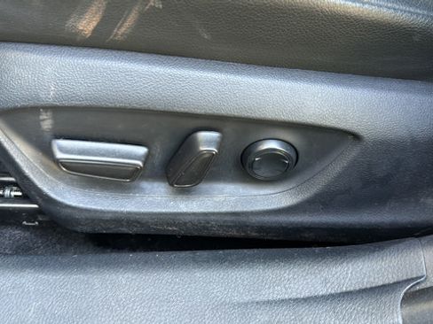 Used 2024 Toyota Camry SE FWD image 10