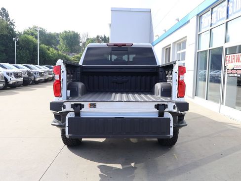 New 2026 Chevrolet Silverado 1500 ZR2 w/ Dark Appearance Package AWD/4WD image 36