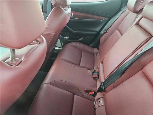 Used 2022 MAZDA MAZDA3 s image 12