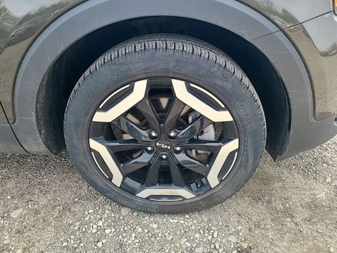 Used 2024 Kia Telluride S image 7