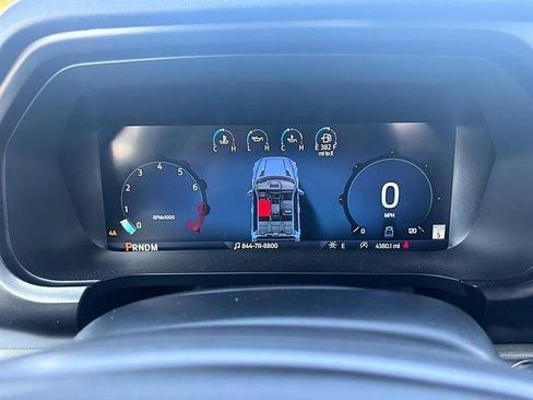 Used 2025 Ford F150 Lariat w/ Equipment Group 502A High AWD/4WD image 31