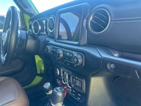 Used 2021 Jeep Wrangler Unlimited Rubicon 4xe w/ Cold Weather Group AWD/4WD image 10