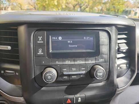 Used 2019 RAM 5500 Tradesman w/ Chrome Appearance Group image 23