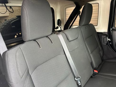 Used 2019 Jeep Wrangler Unlimited Sport S AWD/4WD image 26